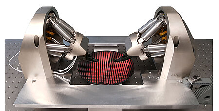 FMPA 6-axis double-sided wafer probing configuration. (Image: PI)